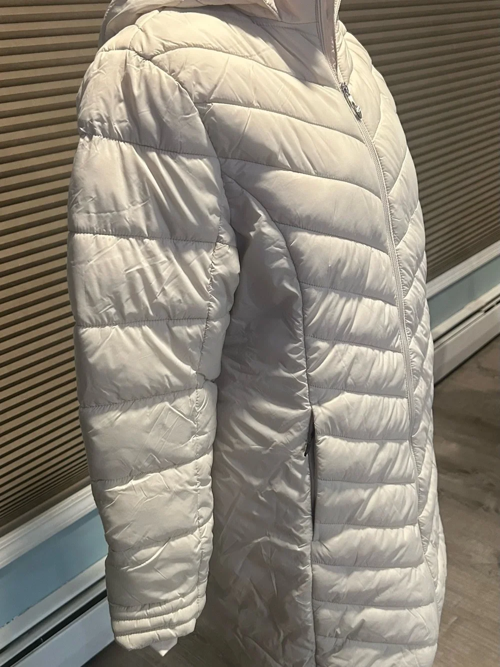 NWT Spyder Women's Cream Quilted Hooded Puffer Coat